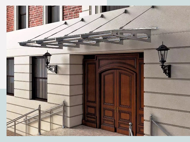 Металлические козырьки от 643 руб. в Перми